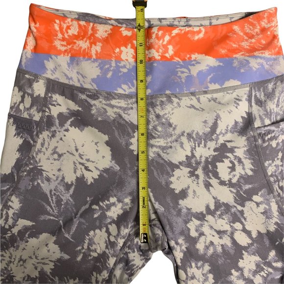 NWOT Free People Print Wave Rider Leggings 3 Pockets Size Large - Picture 8 of 12